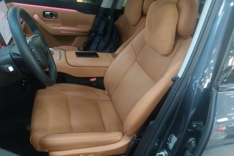 Used Leapmotor C16 2026 Extended-Range 280 LiDAR Zhizun Edition 6 Seats