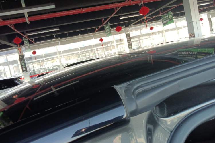 Used Li Auto MEGA 2024 Ultra Model Roof