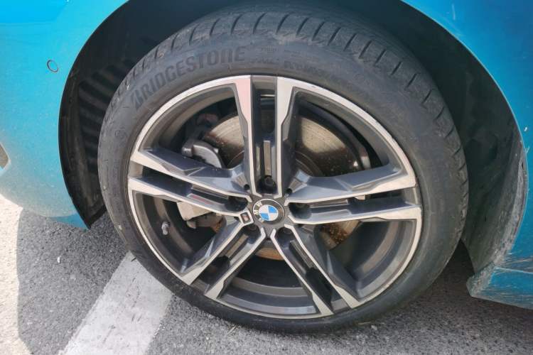 Used BMW 2 Series 2021 225i Four-Door Coupe M Sport Night Edition Left Front Wheel Hub