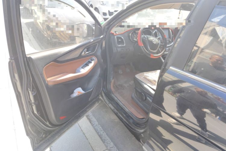 Used Baojun 560 2015 1.8L Manual Elite Edition Driver Seat