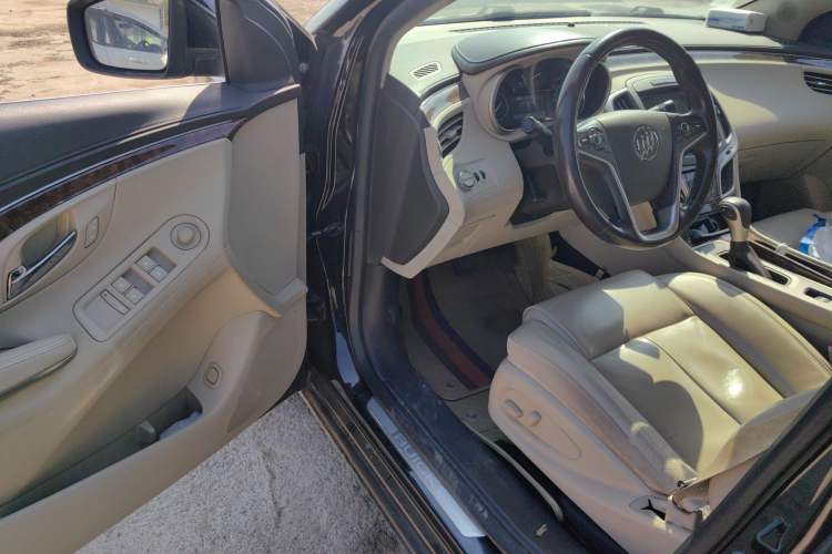 Used Buick LaCrosse 2013 2.4L SIDI Leading Comfort Version