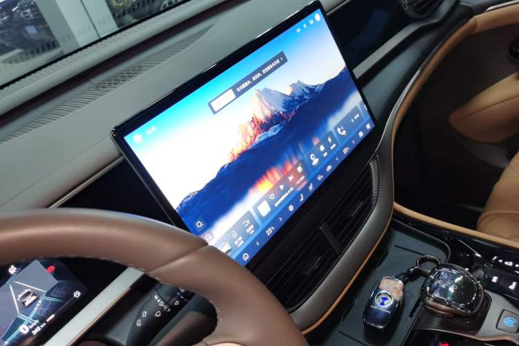 Used Denza D9 2022 DM-i 970 Four-Wheel Drive Flagship Model Audio And AC Panel