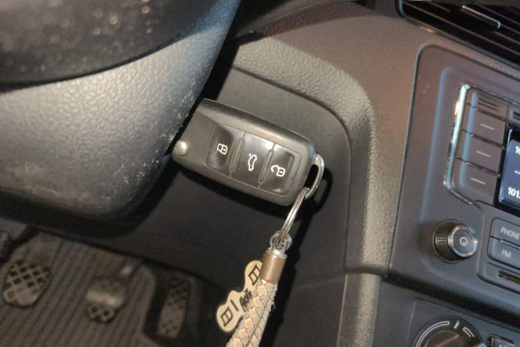 Used Skoda Rapid Spaceback 2016 Revised Version 1.4L Manual Front-Drive Edition