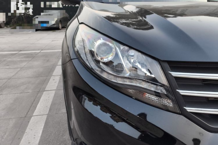 Used Dongfeng Fengon 580 2016 Revised Version 1.5T CVT Comfort Edition Right Front Headlight