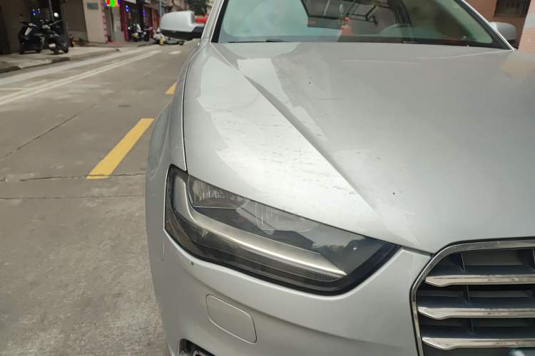 Used Audi A4L 2015 30 TFSI Automatic Comfort Model Right Front Headlight