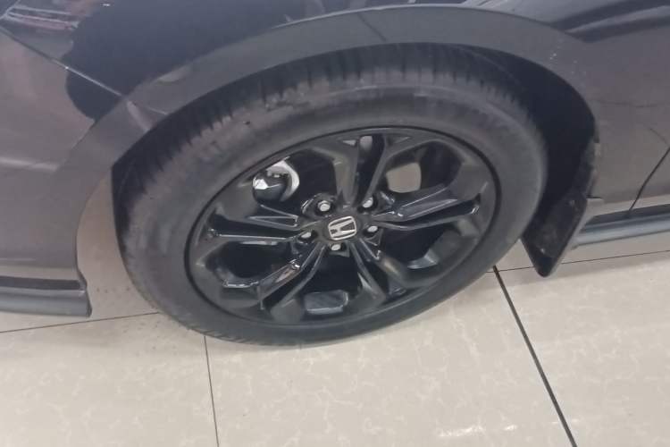 Used Honda Accord 2025 260TURBO Luxury Edition Left Front Wheel Hub