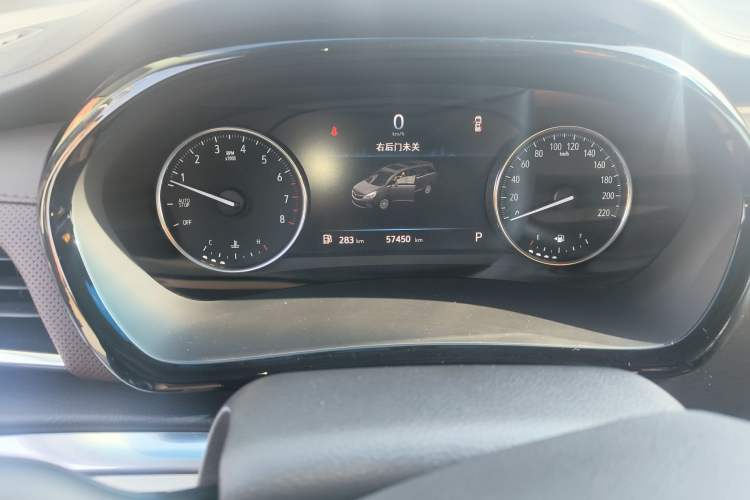 Used Buick GL8 2021 Land Cruiser Executive Class 652T Comfort Model