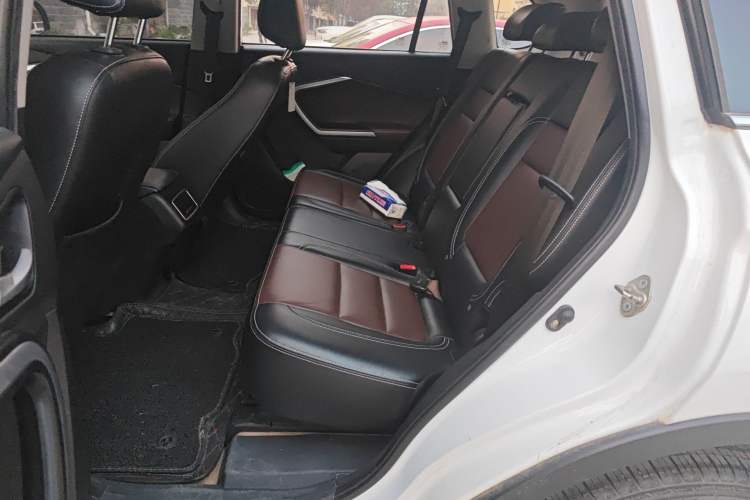 Used HYOSOW S6 2017 1.5T Manual Phantom Joy Model
