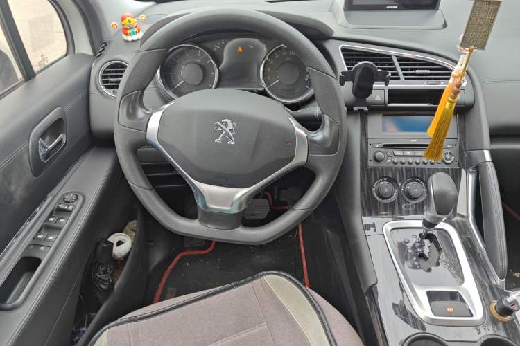 Used Peugeot 3008 2015 2.0L Automatic Classic Edition
