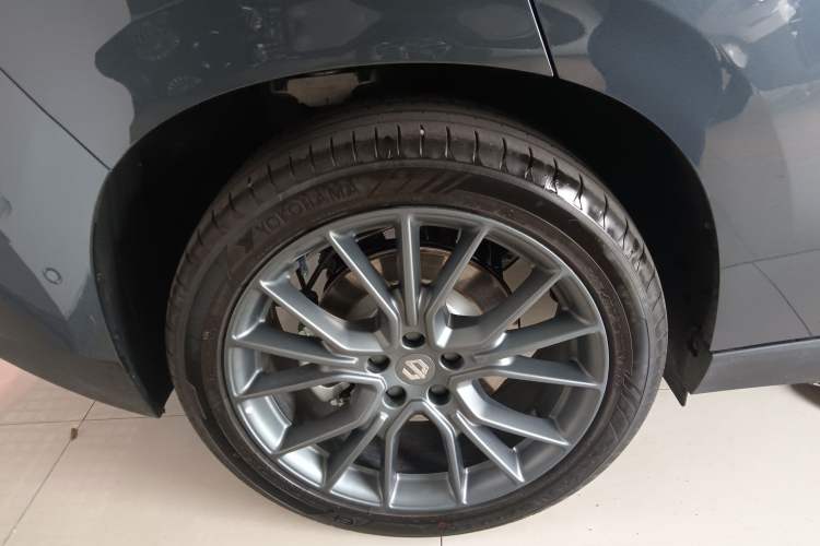 Used Leapmotor C10 2026 210 LiDAR Version Right Rear Wheel Hub