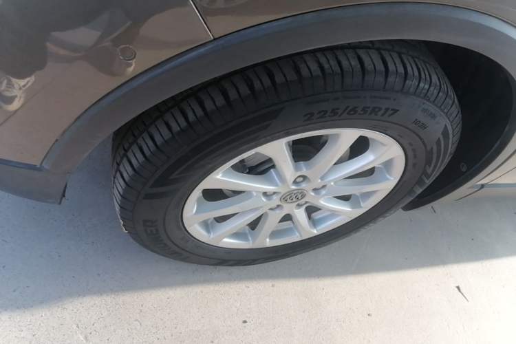 Used Buick Envision 2017 20T Two-Wheel Drive Luxury Model