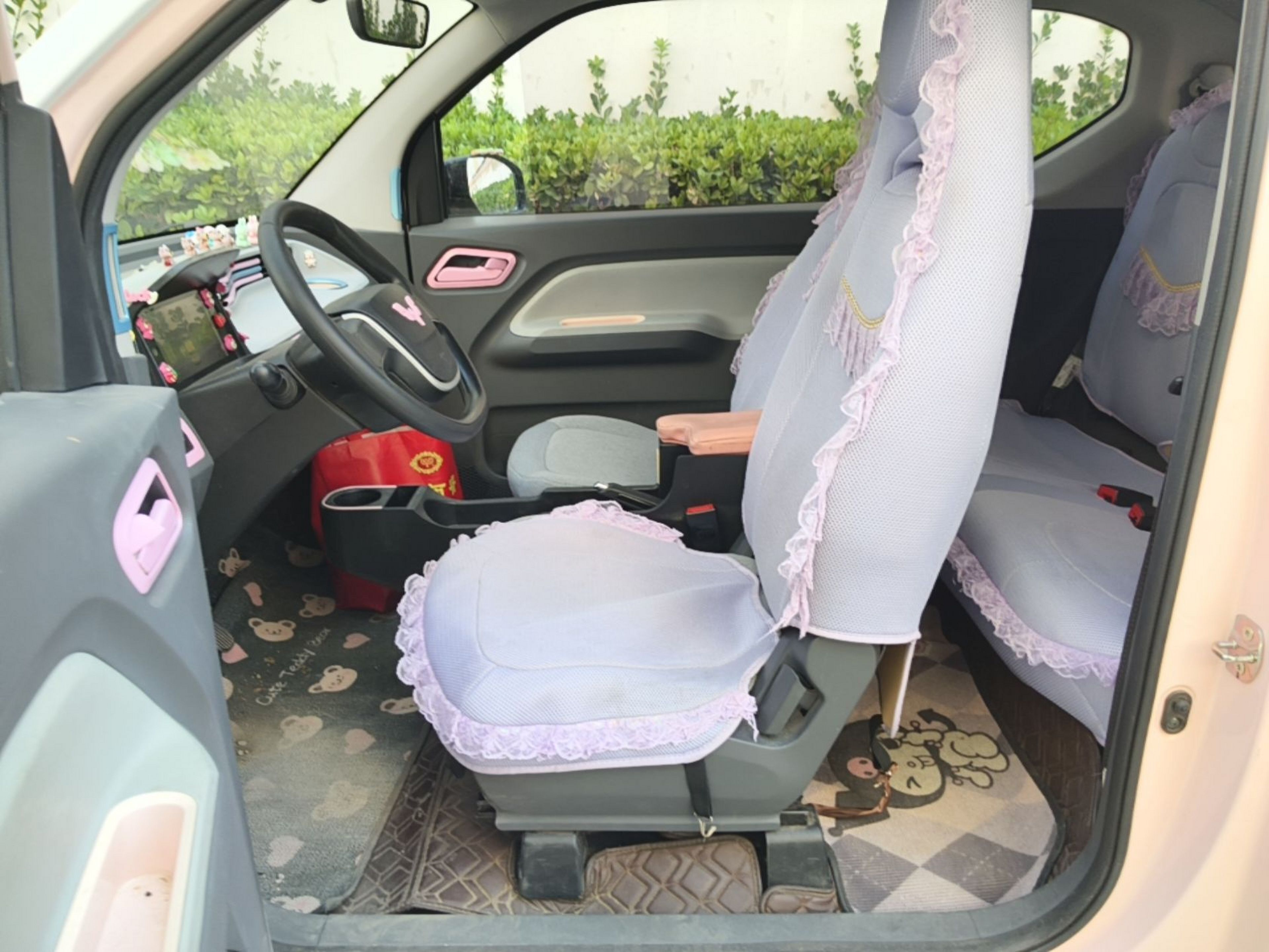 Vordere Reihe im Auto