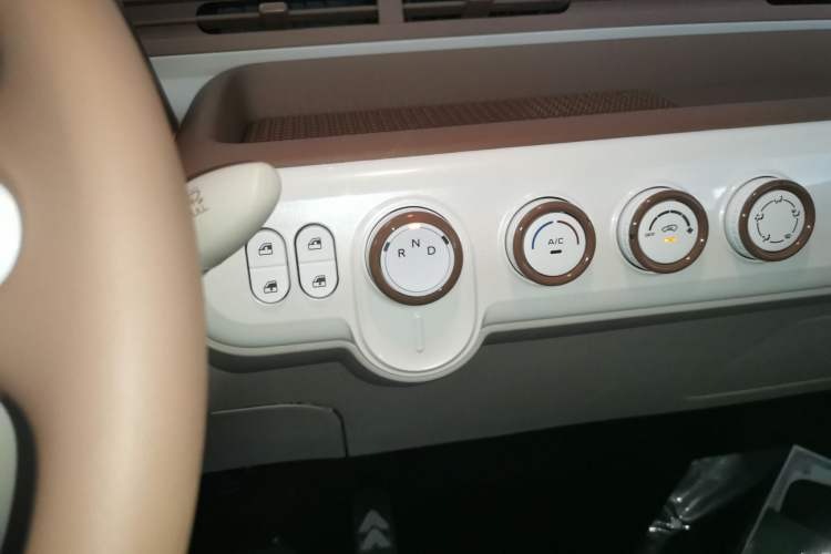 Used Bestune Pony 2026 222km Colorful Horse
