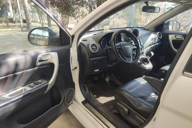 Used Haval H6 2016 Upgraded Model 1.5T Manual Two-Wheel Drive Elite Version