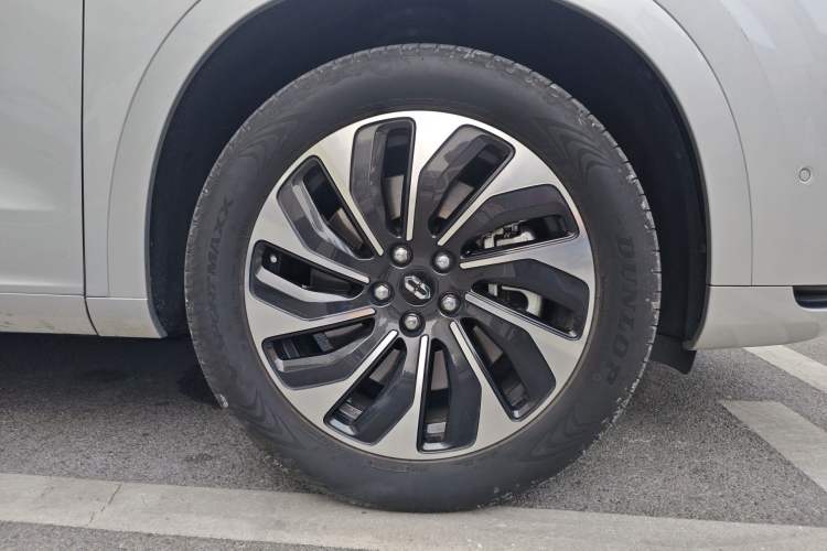 Used Hima AITO M7 2024 1.5T Rear-Drive Plus Version 5 Seats Exterior 7