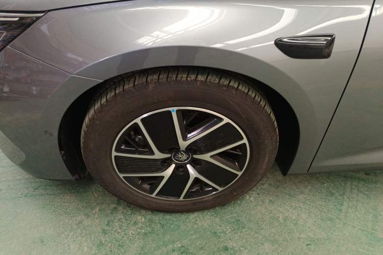 Used BYD Qin L 2025 DM-i Smart Drive 80KM Superior Model