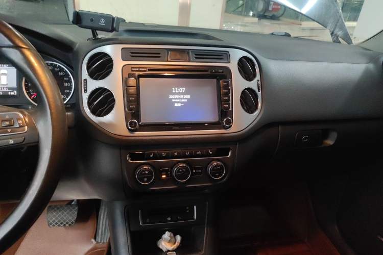 Used Volkswagen Tiguan 2013 2.0 TSI Automatic All-Wheel-Drive Flagship Edition