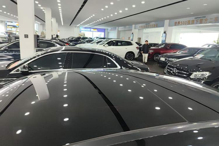 Used Mercedes-Benz E-Class 2025 Facelift E 300 L Luxury Edition
