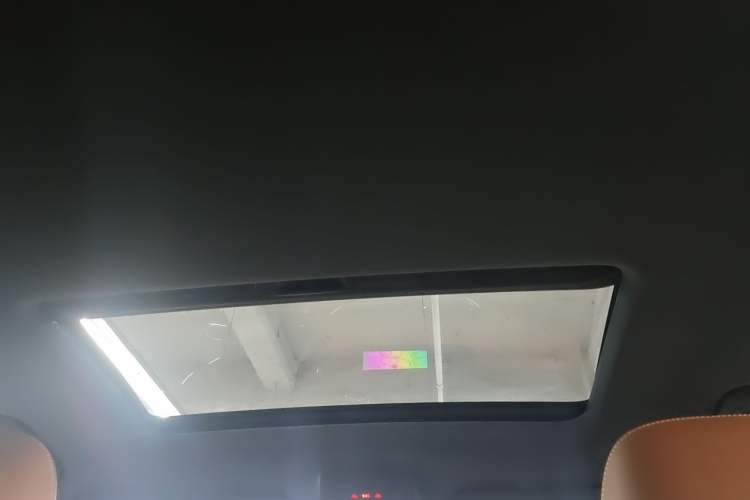 Used SAIC MAXUS D90 Pro 2020 2.0T Gasoline 4x4 Luxury Edition 6 Seats