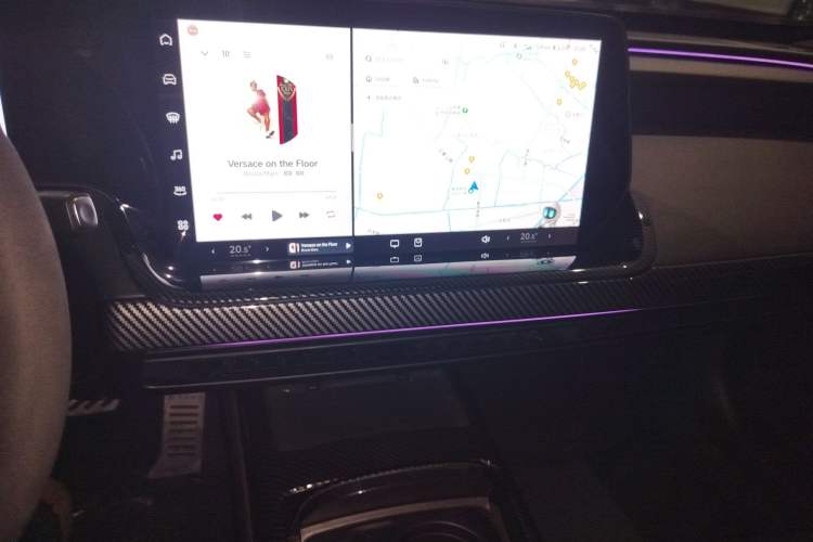 Used XPeng P7 2020 670N Audio And AC Panel