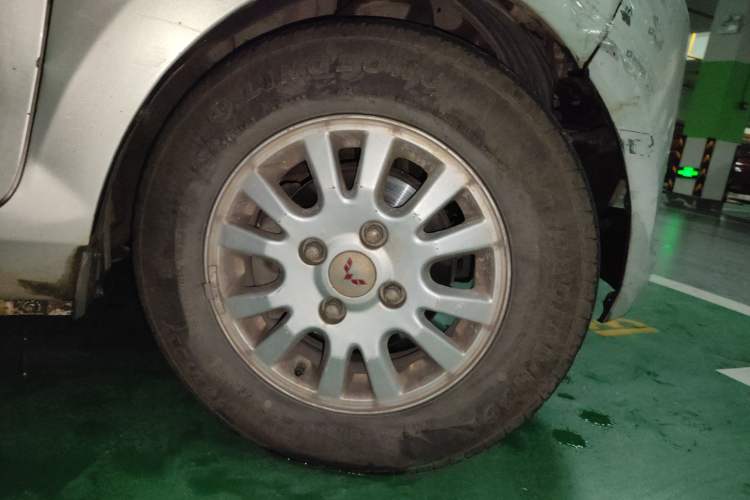 Used Wuling Rongguang V 2018 1.5L Standard Version
