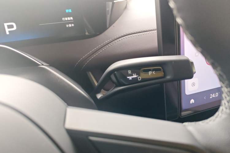 Used Xiaomi Auto SU7 2024 Rear-Drive Long-Range Intelligent Driving Version
