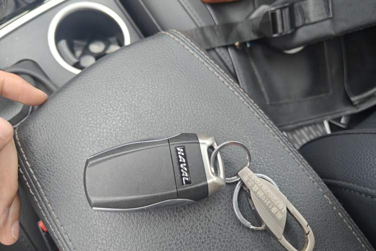 Used Haval H2 2017 Red-Label 1.5T Manual Two-Wheel-Drive Elite Model Vehicle Key