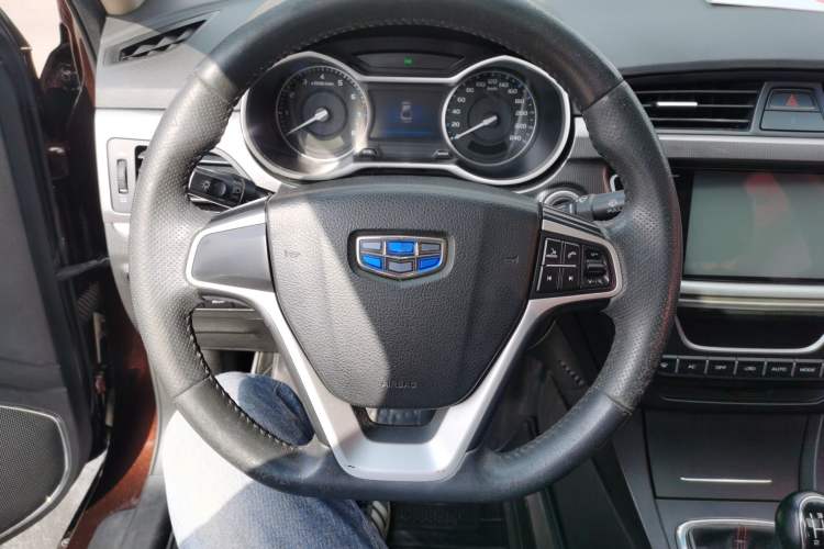 Used Geely Auto Emgrand 2017 Sedan Million Edition 1.5L Manual - Upward Version
