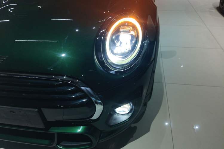 Used MINI MINI 2018 1.5T COOPER Racing Edition Five-Door Version