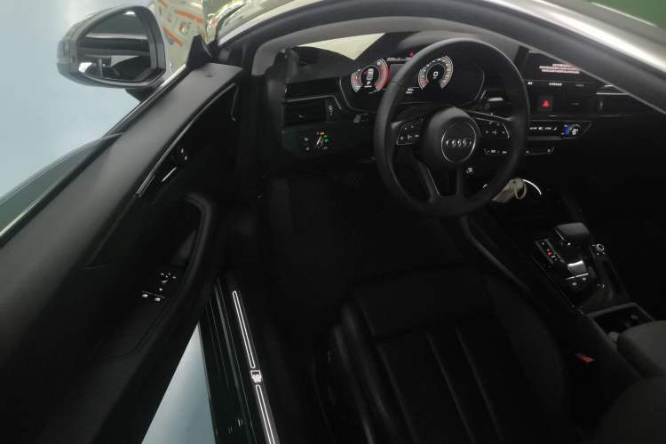 Used Audi A5 2022 Coupe 40 TFSI Fashion Dynamic Model