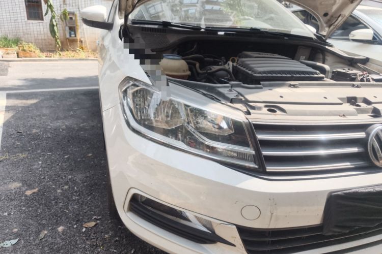 Used Volkswagen Santana 2016 1.6L Manual Comfort Edition Right Front Headlight