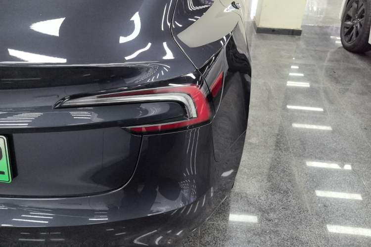 Used Tesla Model 3 2023 Rear-Wheel-Drive Version Exterior 3