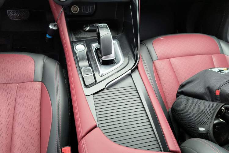 Used Dongfeng Aeolus AX7 2022 Mach Edition 1.5T DCT DF41 Gear Lever