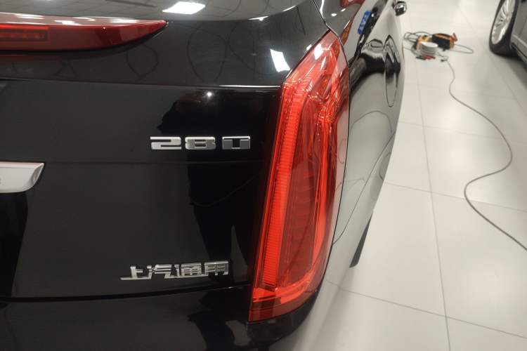 Used Cadillac XTS 2017 28T Elite Model Right Rear Taillight