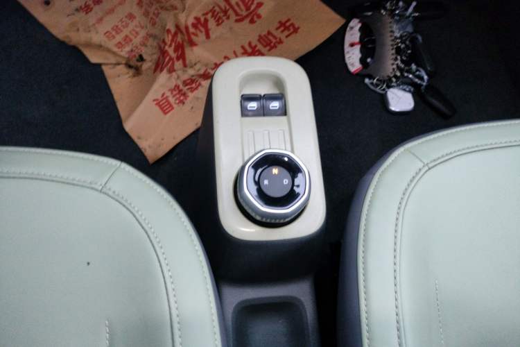 Used Geely Galaxy Panda 2024 200km Panda Rider Gear Lever