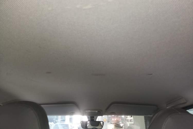 Used Wuling Hongguang MINIEV 2022 Macaron Premium Model – Lithium Iron Phosphate Headliner