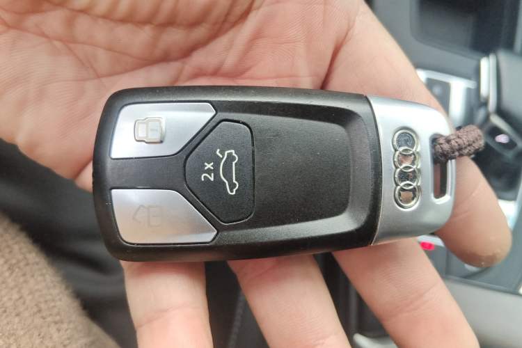 Used Audi A4L 2020 40 TFSI Fashion Dynamic Model
