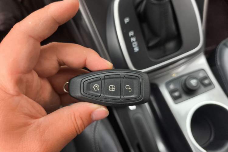 Used Ford Kuga 2015 1.5L GTDi Four-Wheel-Drive Elite Model
