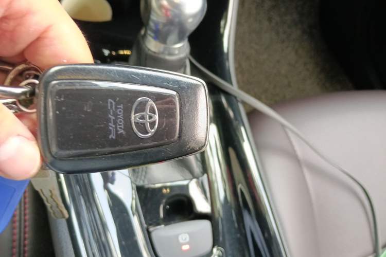 Used Toyota C-HR 2018 2.0L Leading Edition China VI
