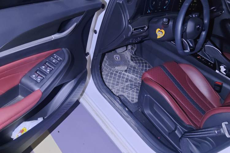 Used CHANGAN Eado 2021 PLUS Blue Whale NE 1.4T GDI DCT Prestige Model Driver Seat