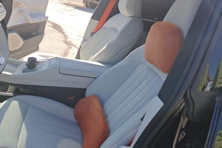 Used ONVO L60 2024 60 kWh Rear-Drive Version
