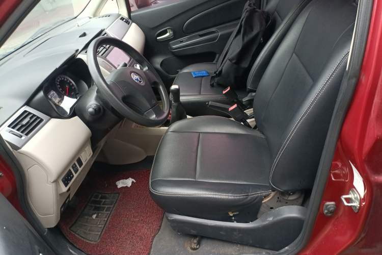 Used Venucia R50 2016 1.6L Manual Elite Edition