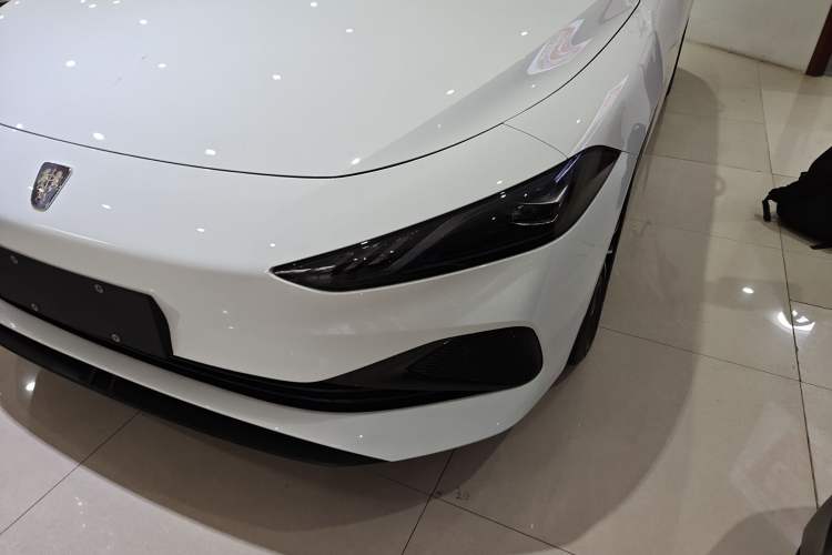 Used Roewe D7 2025 DMH 125km World Champion Edition Left Front Headlight