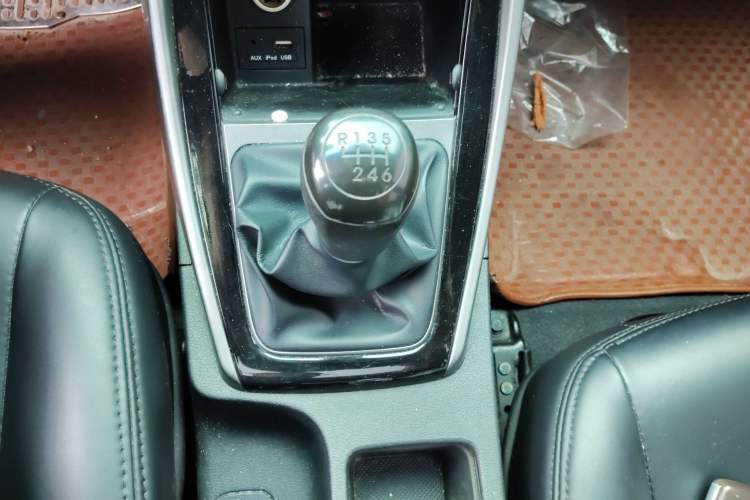 Used Hyundai Elantra (5th Generation / Langdong) 2016 1.6L Manual Luxury Model
