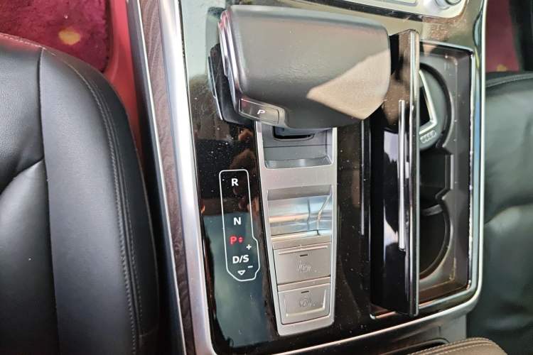 Used Audi Q8 2019 55 TFSI Luxury Dynamic Model