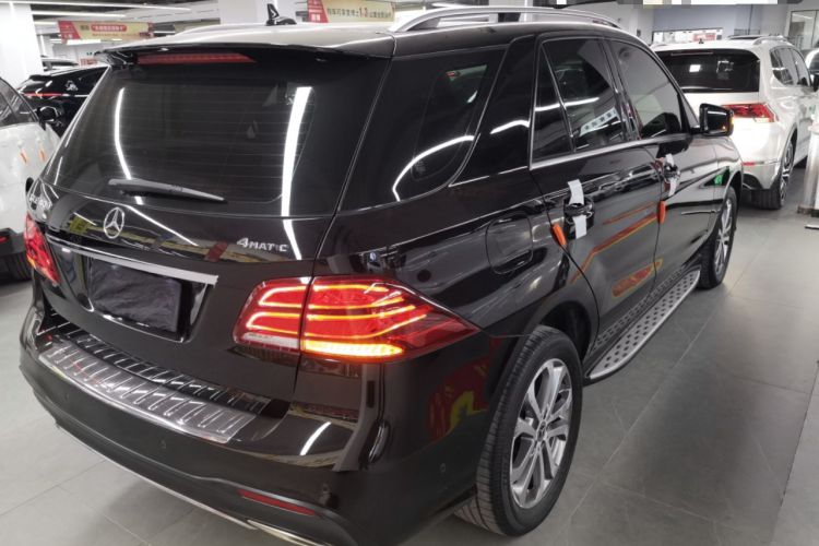 Used Mercedes-Benz GLE 2018 GLE 320 4MATIC Dynamic Edition Collector's Edition Rear Right 45 Deg