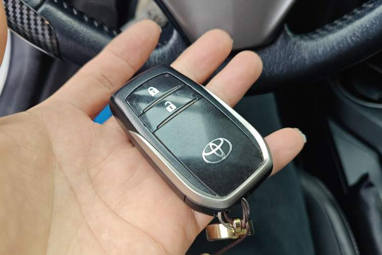 Used Toyota RAV4 2016 2.0L CVT Two-Wheel Drive Smart Edition China V Standard