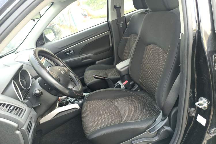 Used Mitsubishi ASX 2013 2.0L Manual Two-Wheel Drive Comfort Edition Left Front Seat