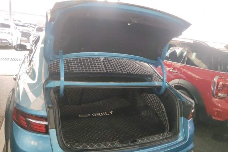 Used Geely Auto Preface 2021 2.0TD Luxury Version Trunk