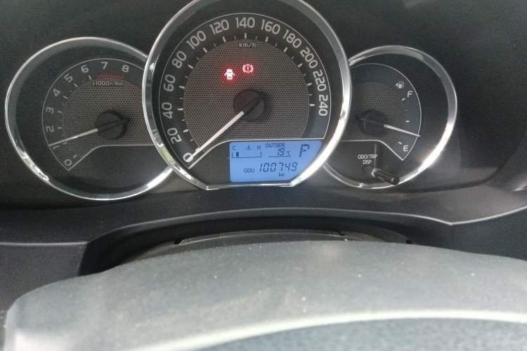 Used Toyota Levin 2014 1.6G CVT Elite Edition Odometer Close Up